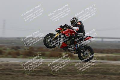 media/Nov-29-2025-TrackDaz (Sat) [[10ae2d9bce]]/A Group/Session 4 (Wheelie Bump)/